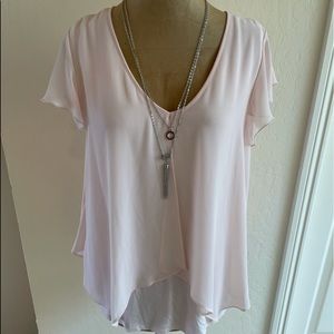 Soft Pink Blouse, med, w/necklace, MINT CONDITION